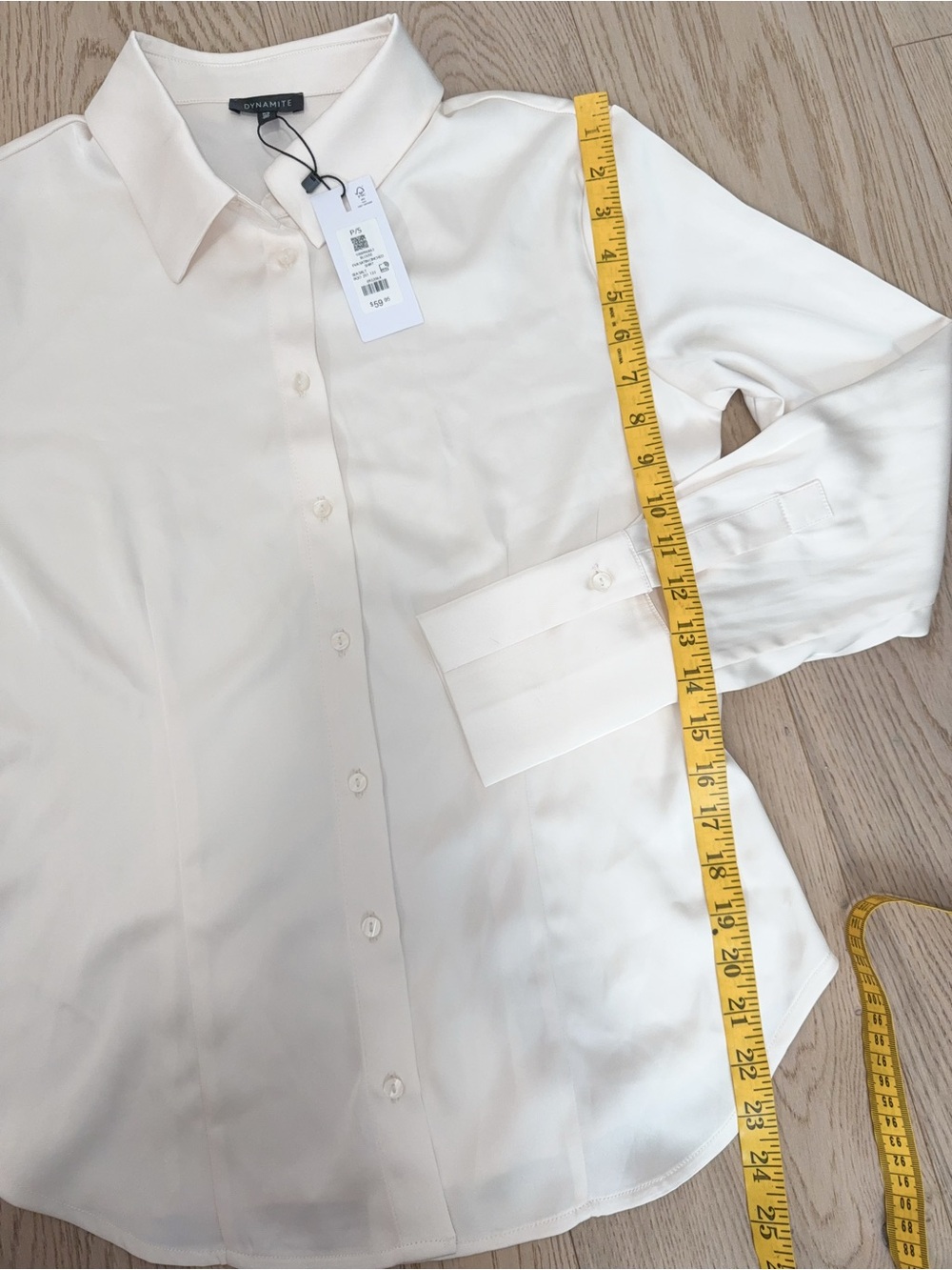 NWT 100096863 Dynamite Eva satin cinched shirt see salt S - Picture 4 of 5